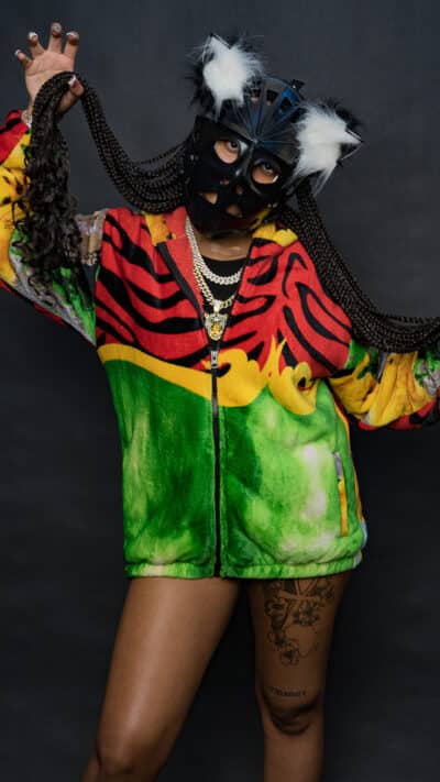 Alternative view of The Regal Hunter